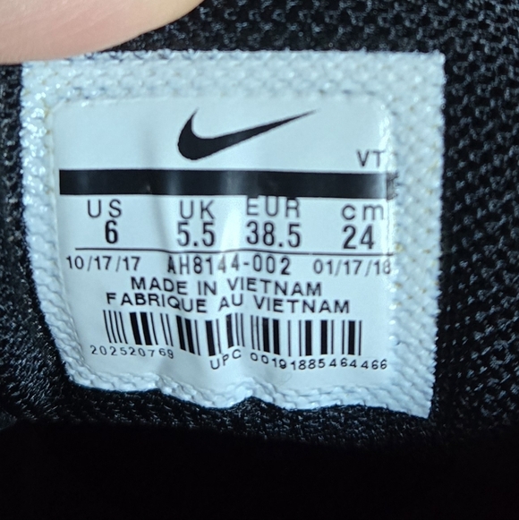 NIKE AIR MAX PLUS - Picture 4 of 4